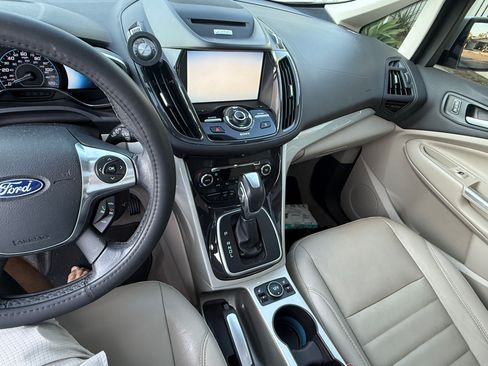 Used 2015 Ford C-MAX Energi SEL w/ Equipment Group 301A image 12