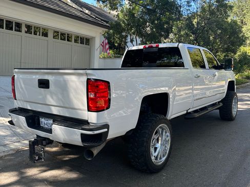 Used 2017 Chevrolet Silverado 3500 High Country w/ Duramax Plus Package image 11