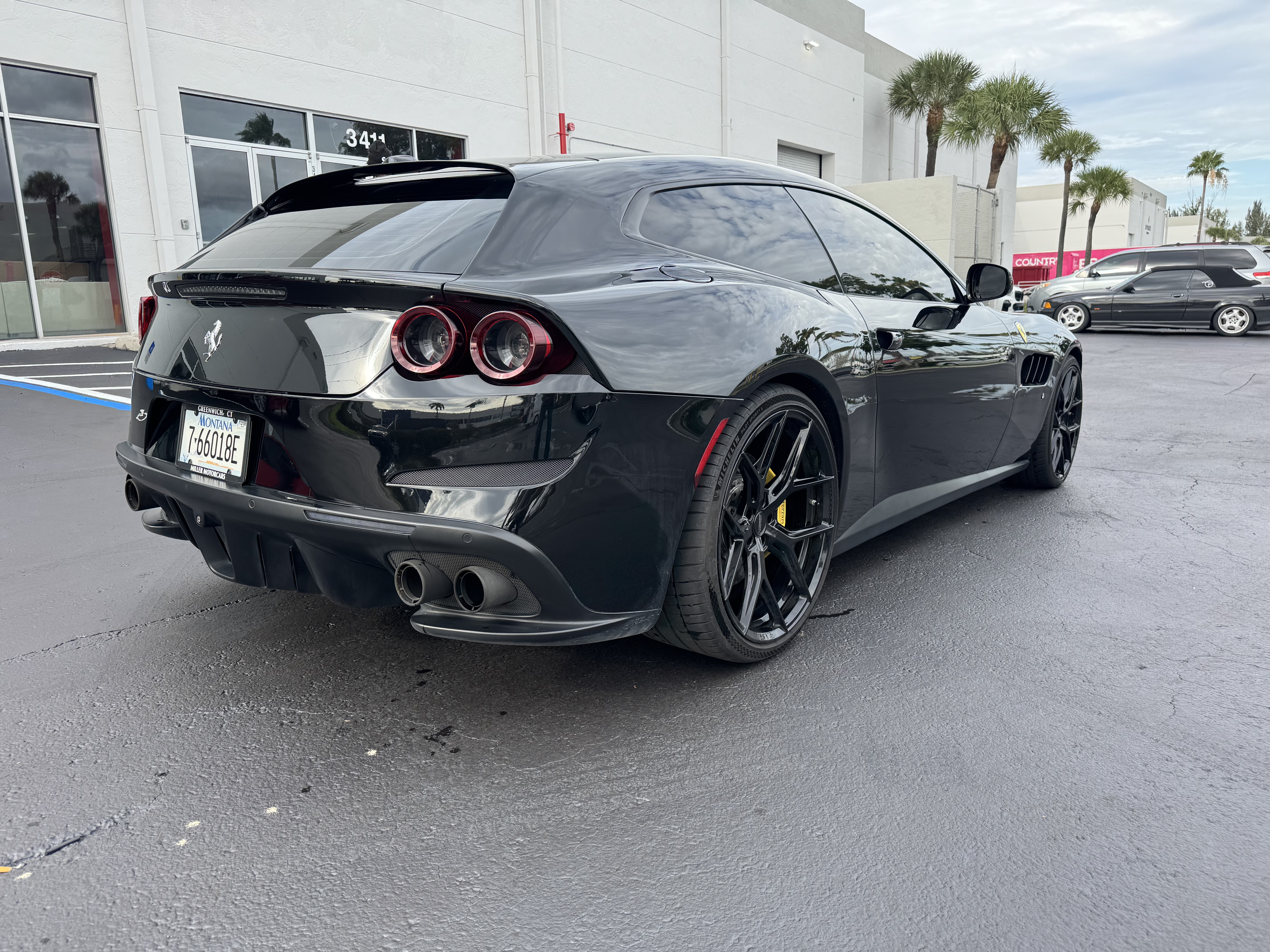 Used 2018 Ferrari GTC4Lusso AWD/4WD image 8