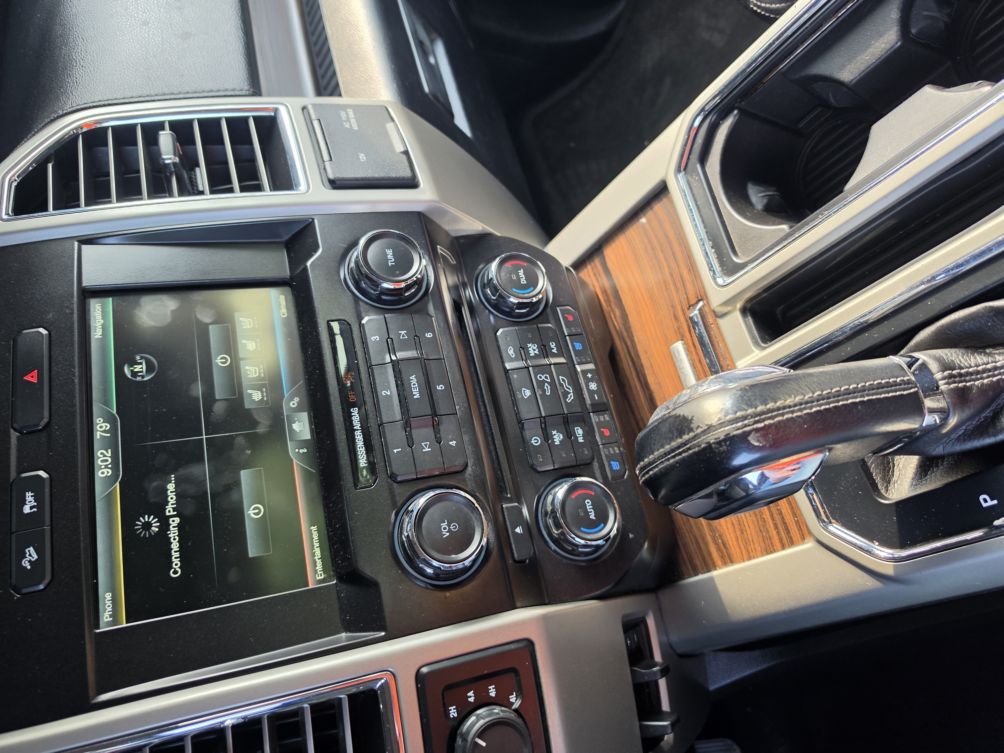 Used 2015 Ford F150 Lariat AWD/4WD image 20
