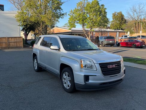 Used 2016 GMC Terrain SLE image 2