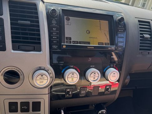 Used 2007 Toyota Tundra Limited AWD/4WD image 6