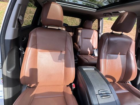 Used 2018 Toyota Highlander Limited Platinum AWD/4WD image 8