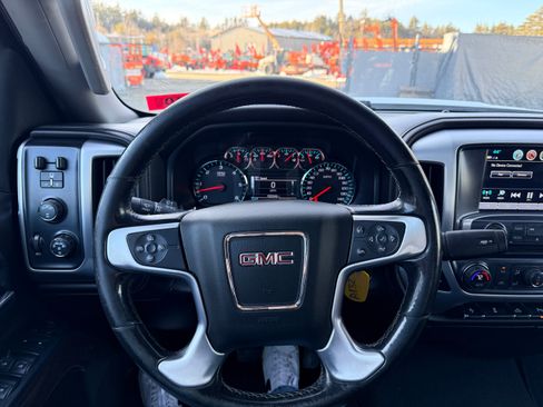 Used 2019 GMC Sierra 2500 SLE image 12