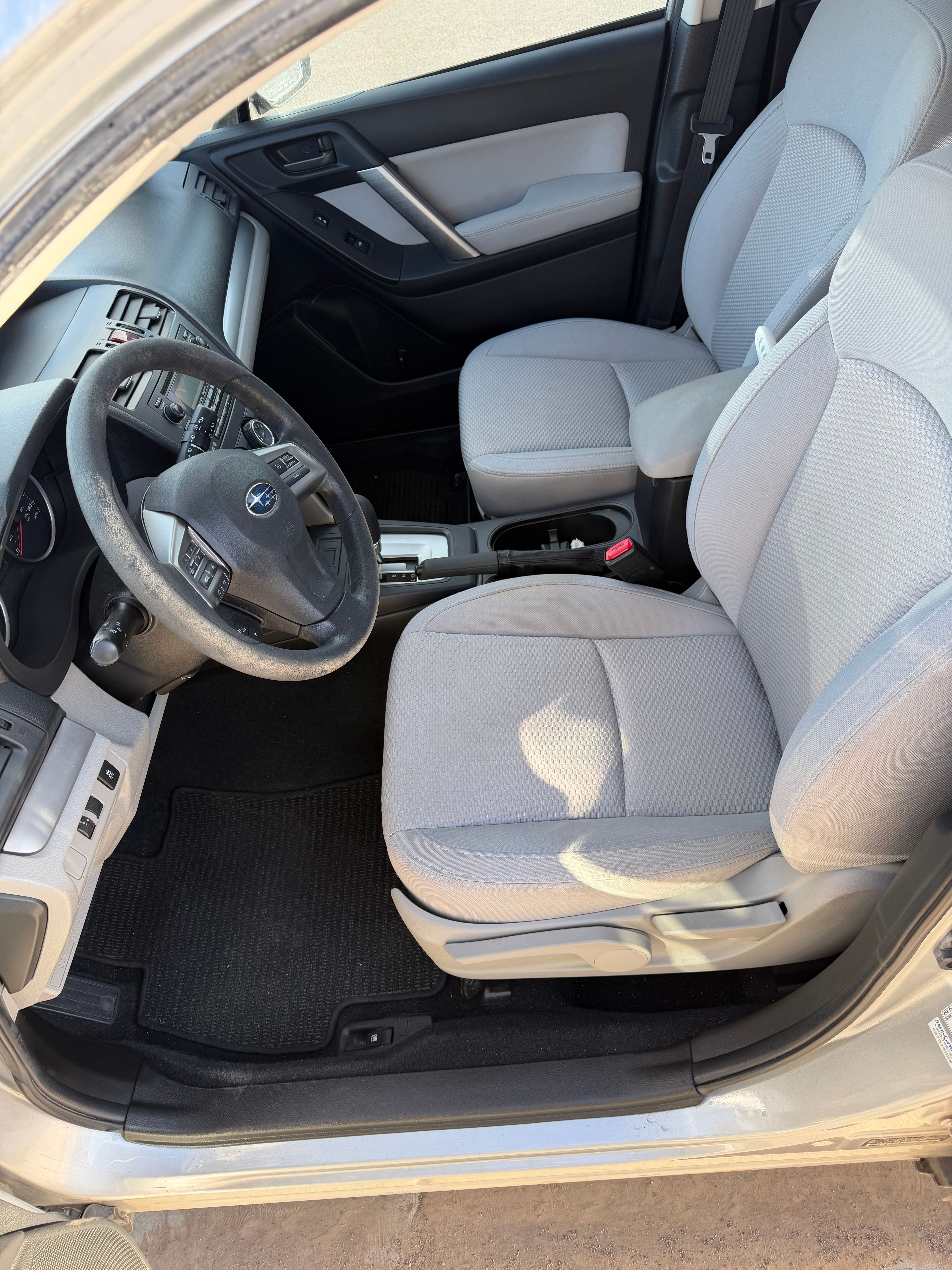 Used 2015 Subaru Forester 2.5i w/ Alloy Wheel Package AWD/4WD image 9