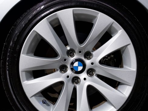 Used 2011 BMW 328i Convertible image 20