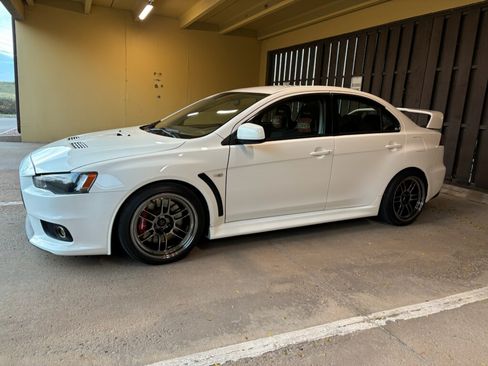 Used 2012 Mitsubishi Lancer Evolution GSR image 6