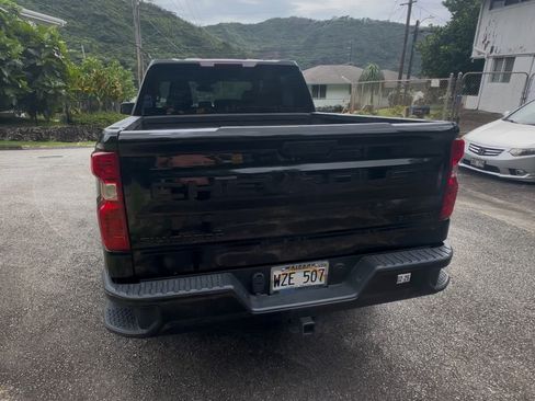 Used 2024 Chevrolet Silverado 1500 Custom Trail Boss w/ Turbomax Blackout Package image 8