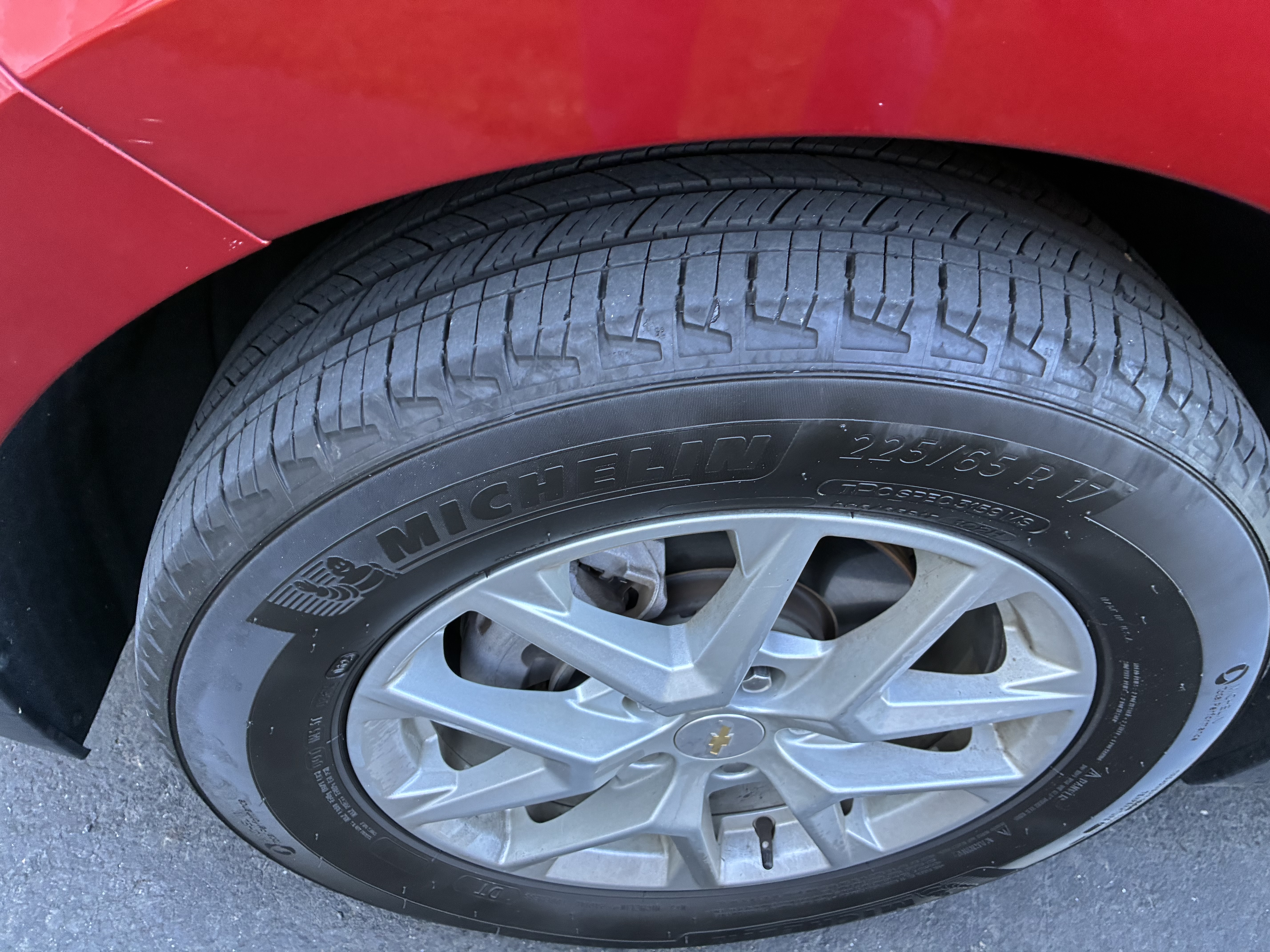 Used 2023 Chevrolet Equinox LT FWD image 9