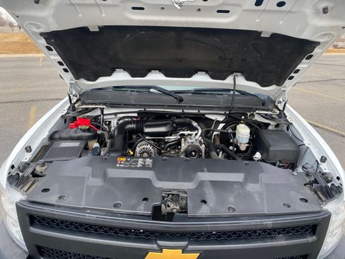Used 2013 Chevrolet Silverado 1500 W/T image 12