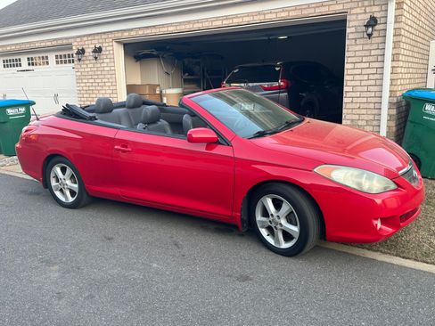 Used 2006 Toyota Solara SLE image 1