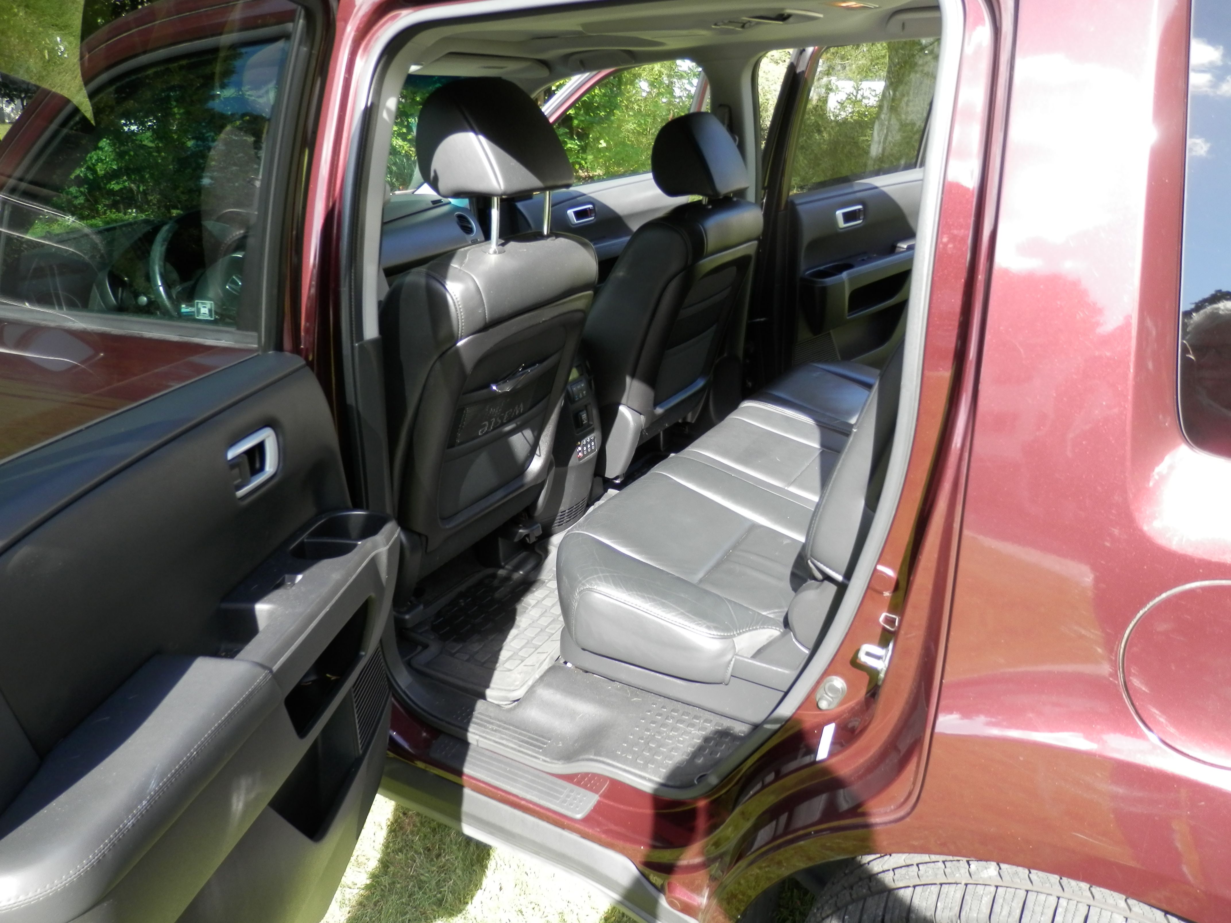 Used 2011 Honda Pilot EX-L image 12