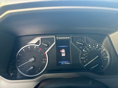 Used 2022 Toyota Tundra Limited AWD/4WD image 5