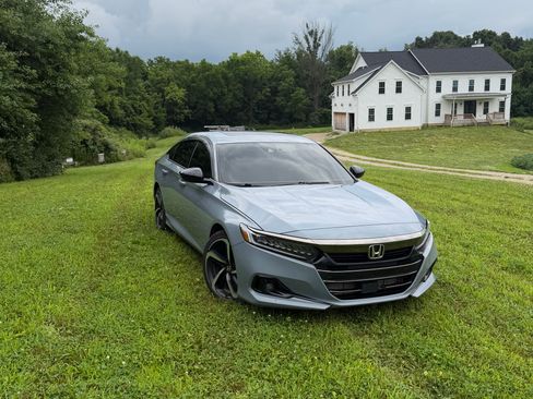 Used 2022 Honda Accord Sport image 1