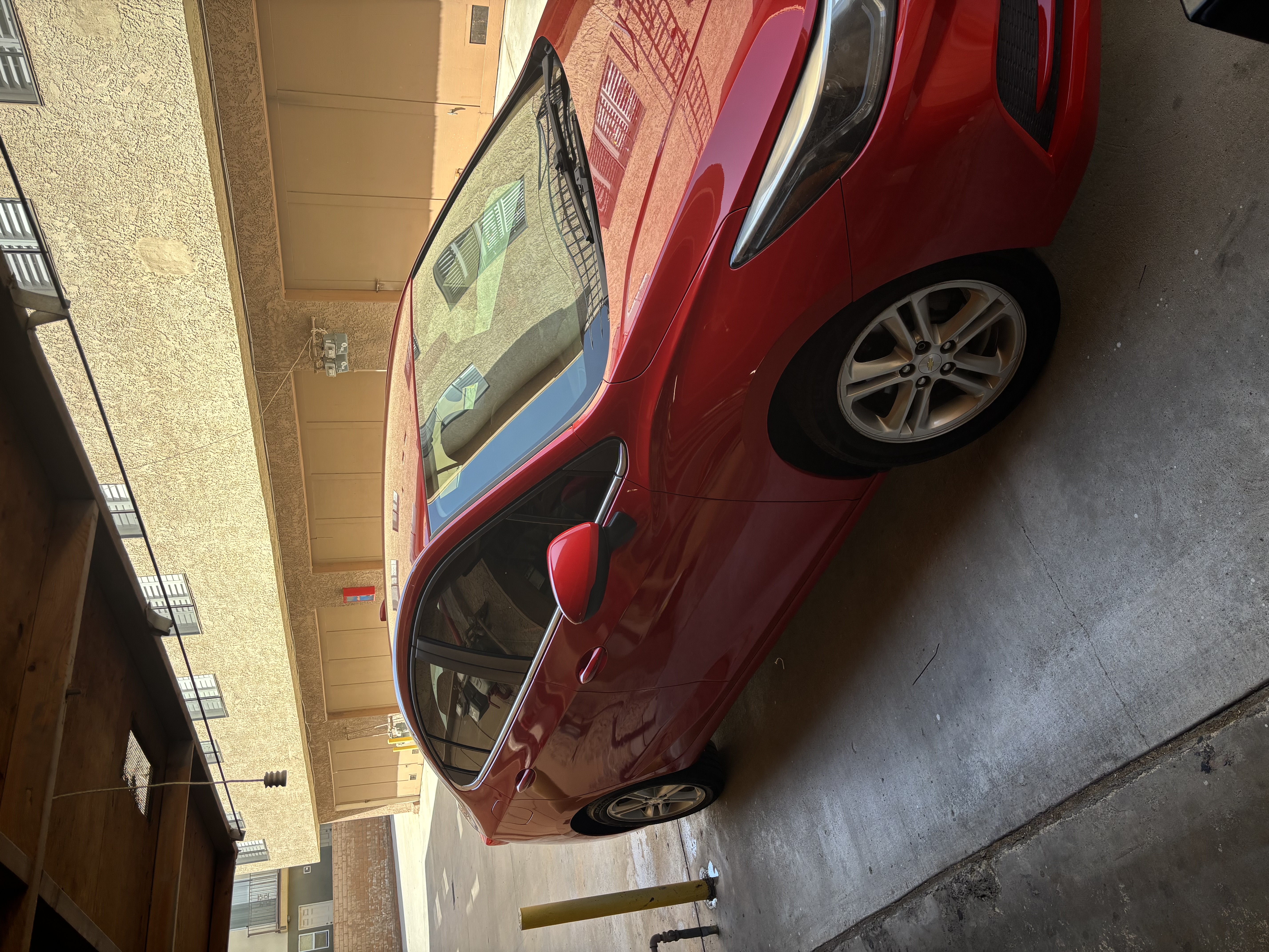 Used 2016 Chevrolet Cruze LT FWD image 2