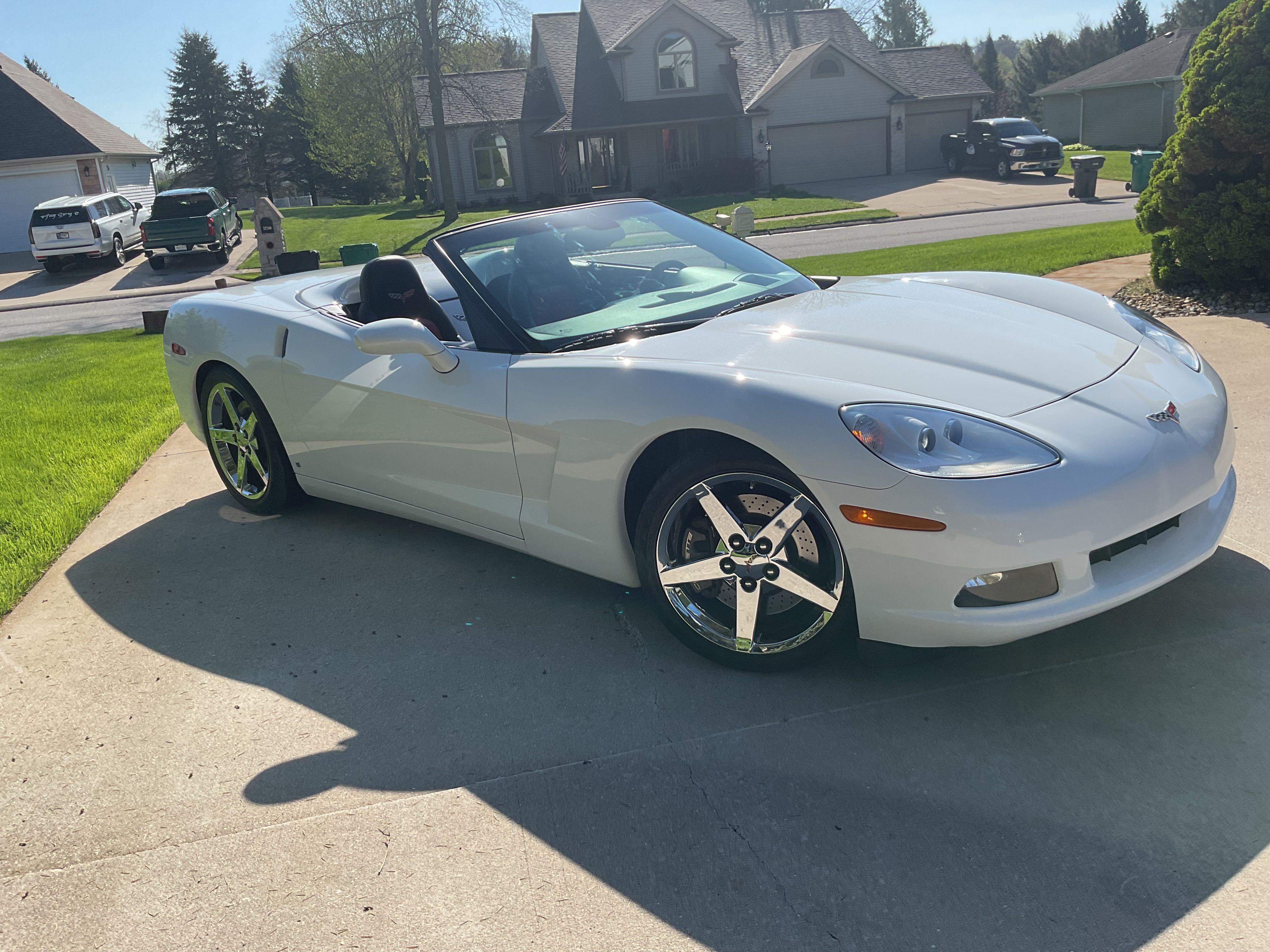 Used 2008 Chevrolet Corvette Convertible w/ Preferred Equipment Group RWD image 16