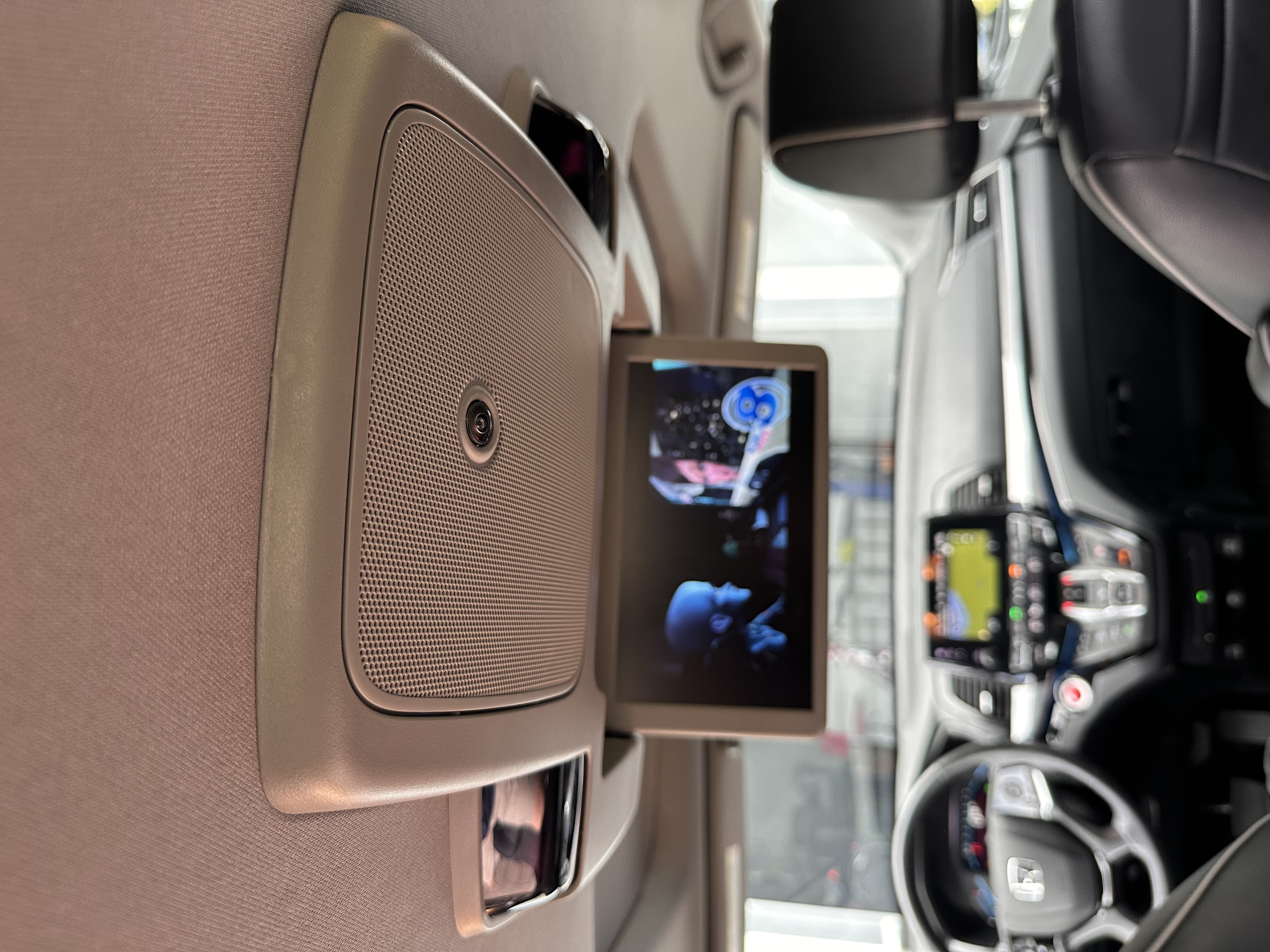 Used 2022 Honda Odyssey Elite image 18