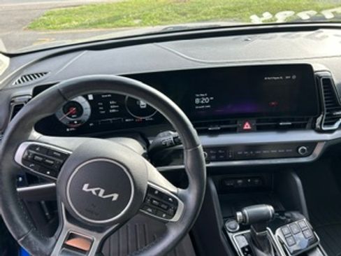 Used 2023 Kia Sportage SX AWD/4WD image 11