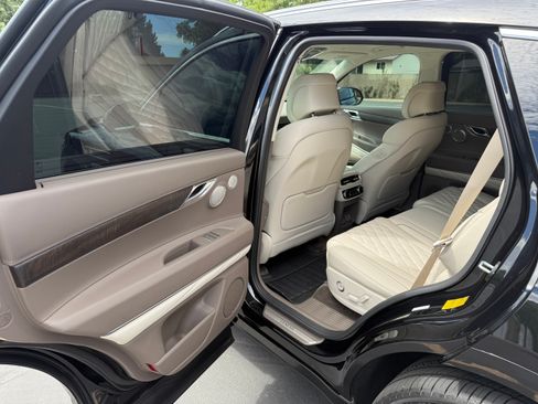 Used 2024 Genesis GV80 3.5T w/ Prestige Package image 9