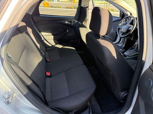 Used 2017 Ford Focus SEL FWD image 10