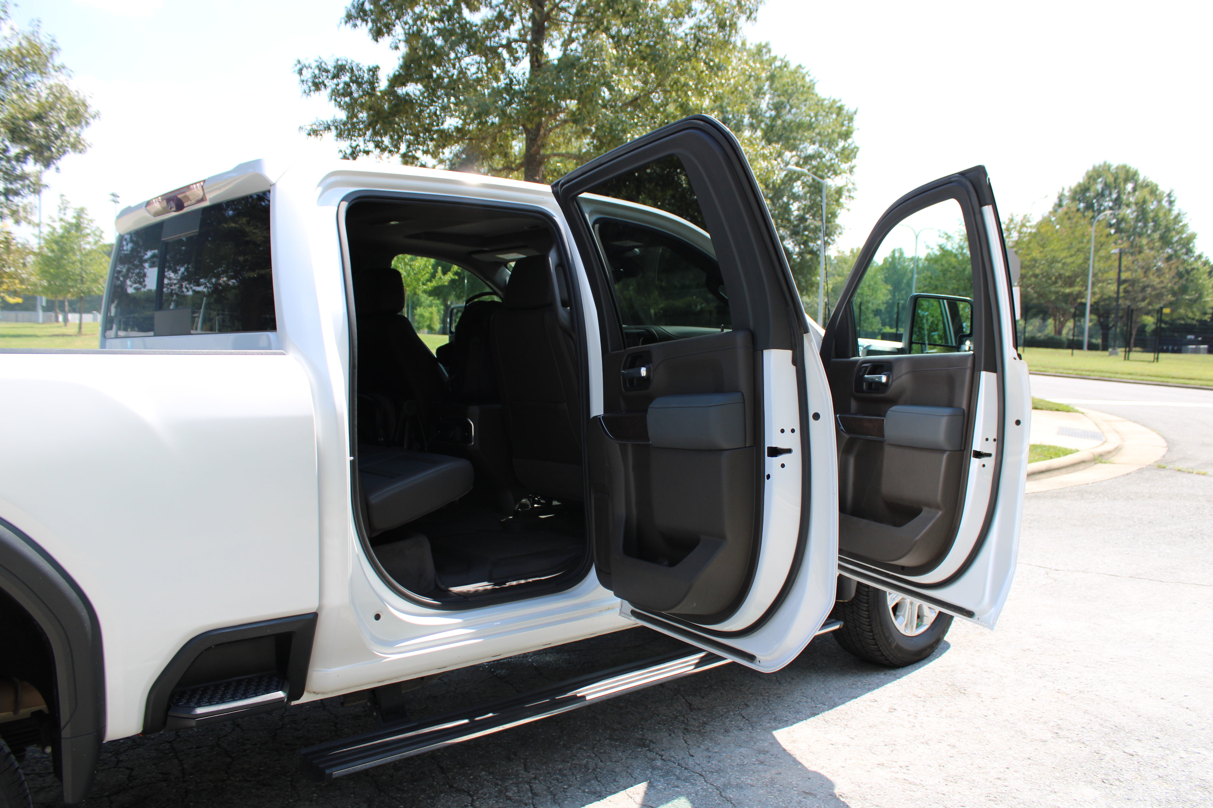 Used 2021 GMC Sierra 2500 Denali w/ Denali Ultimate Package AWD/4WD image 13