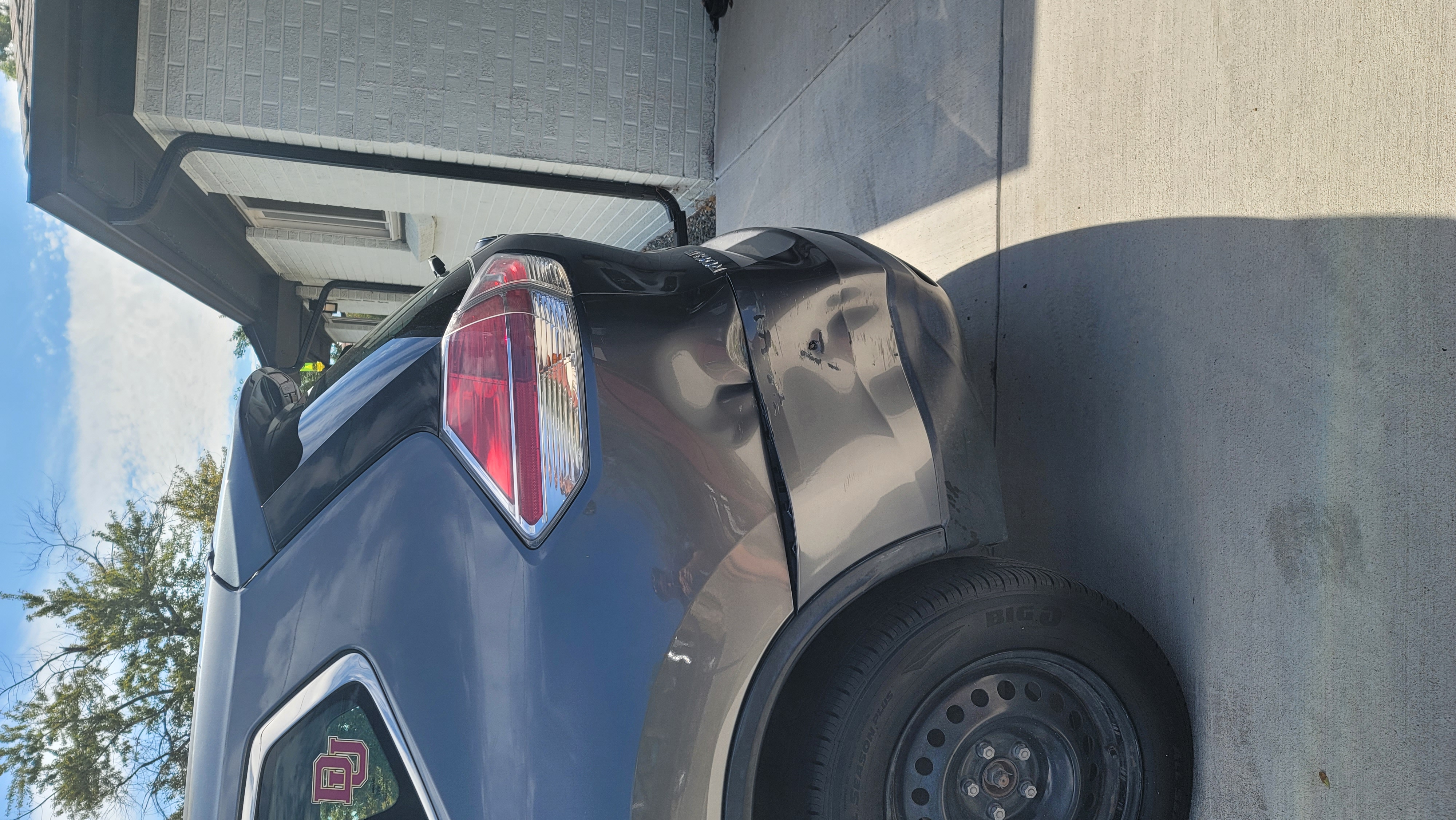 Used 2016 Nissan Rogue S AWD/4WD image 8