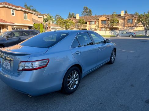Used 2011 Toyota Camry Hybrid Sedan 4D image 10
