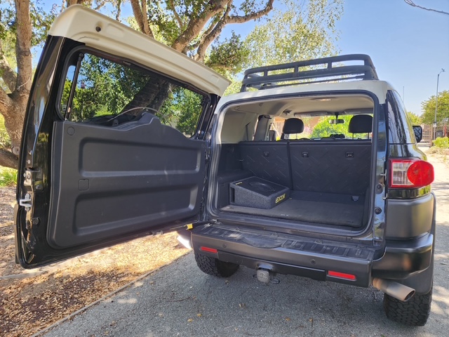 Used 2007 Toyota FJ Cruiser 4WD w/ Upgrade Pkg 1 image 8