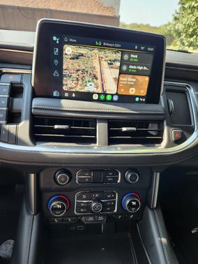 Used 2023 Chevrolet Suburban LT w/ Luxury Package RWD image 14