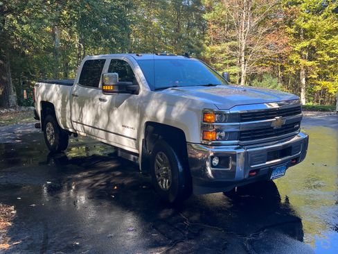 Used 2015 Chevrolet Silverado 2500 LTZ w/ Duramax Plus Package image 6