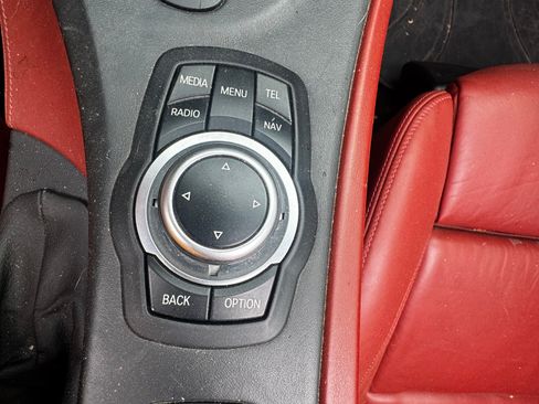 Used 2013 BMW M3 Convertible RWD image 15
