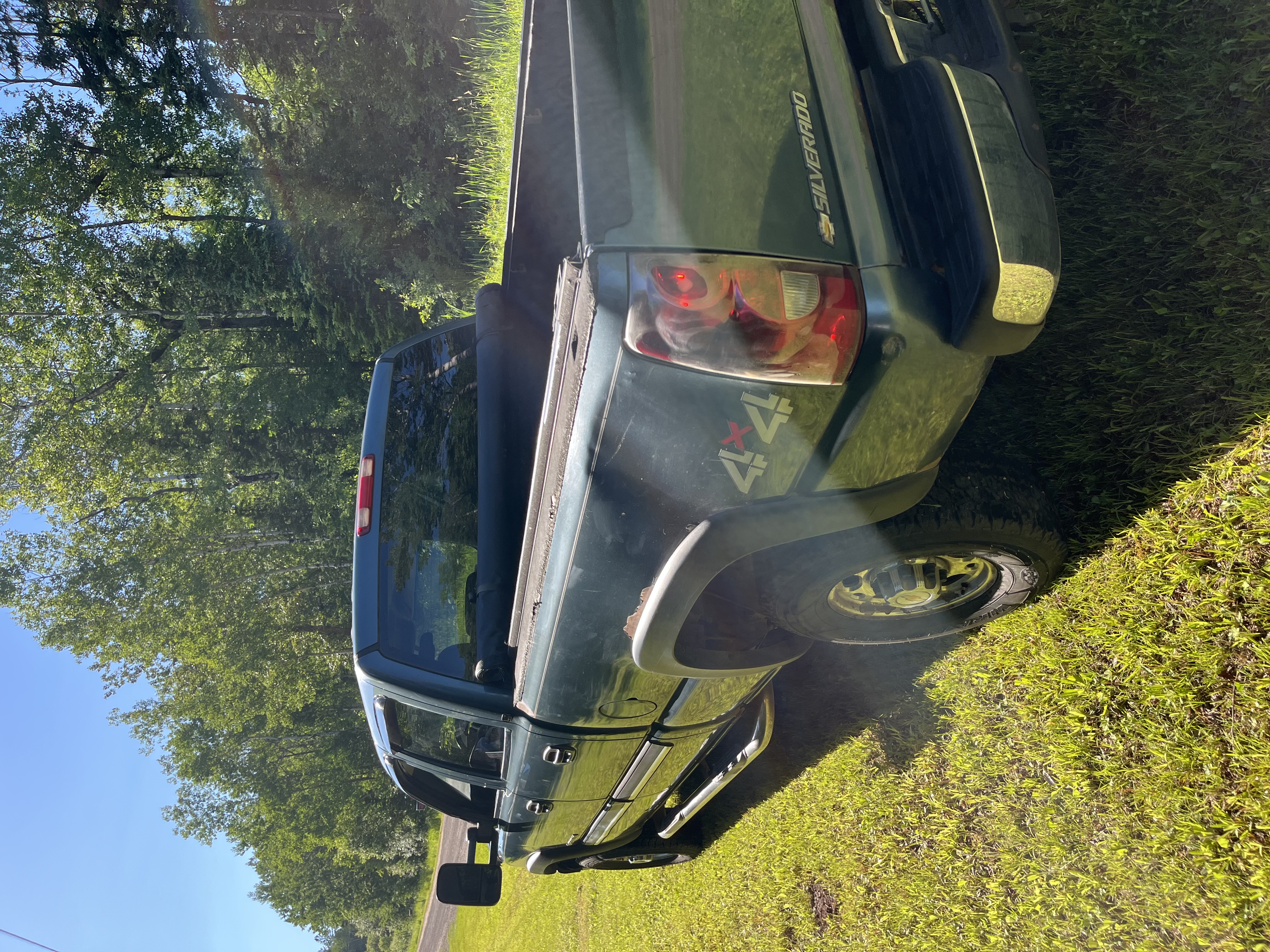 Used 2006 Chevrolet Silverado 2500 LT AWD/4WD image 6