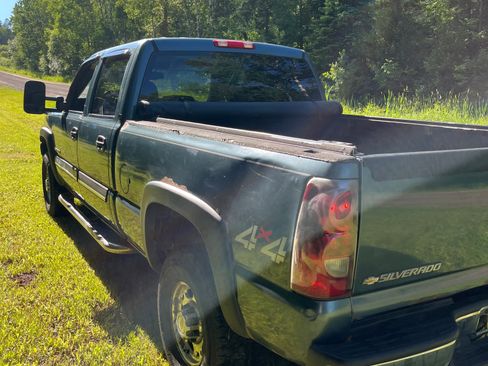 Used 2006 Chevrolet Silverado 2500 LT AWD/4WD image 6