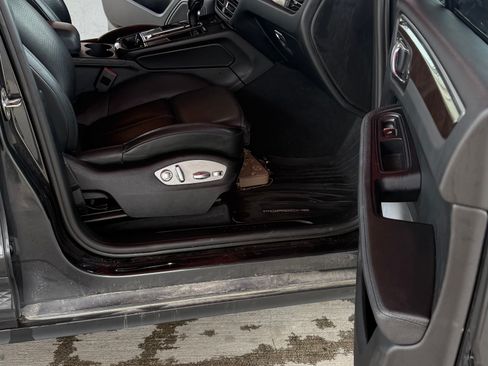 Used 2022 Porsche Macan image 11