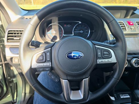 Used 2017 Subaru Forester 2.5i Touring image 15