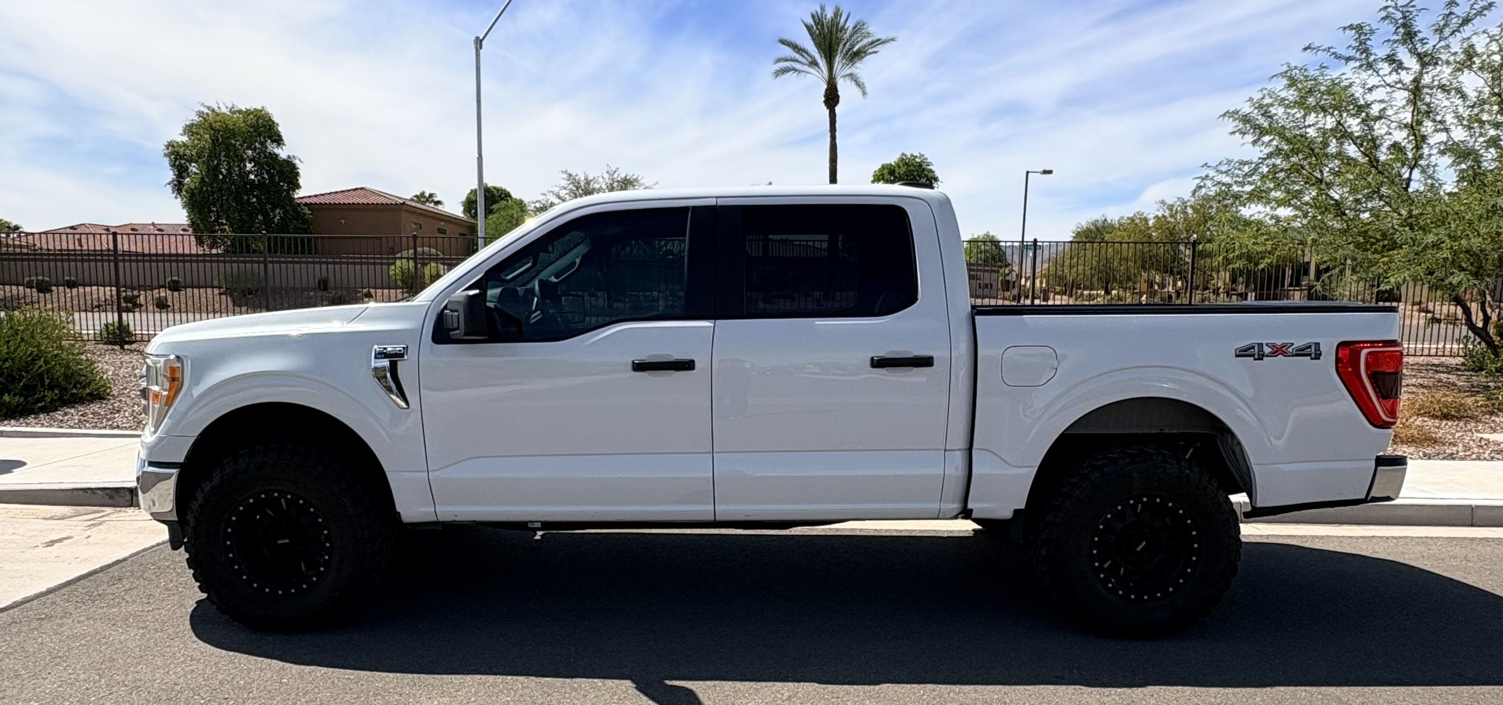 Used 2021 Ford F150 XLT AWD/4WD image 2