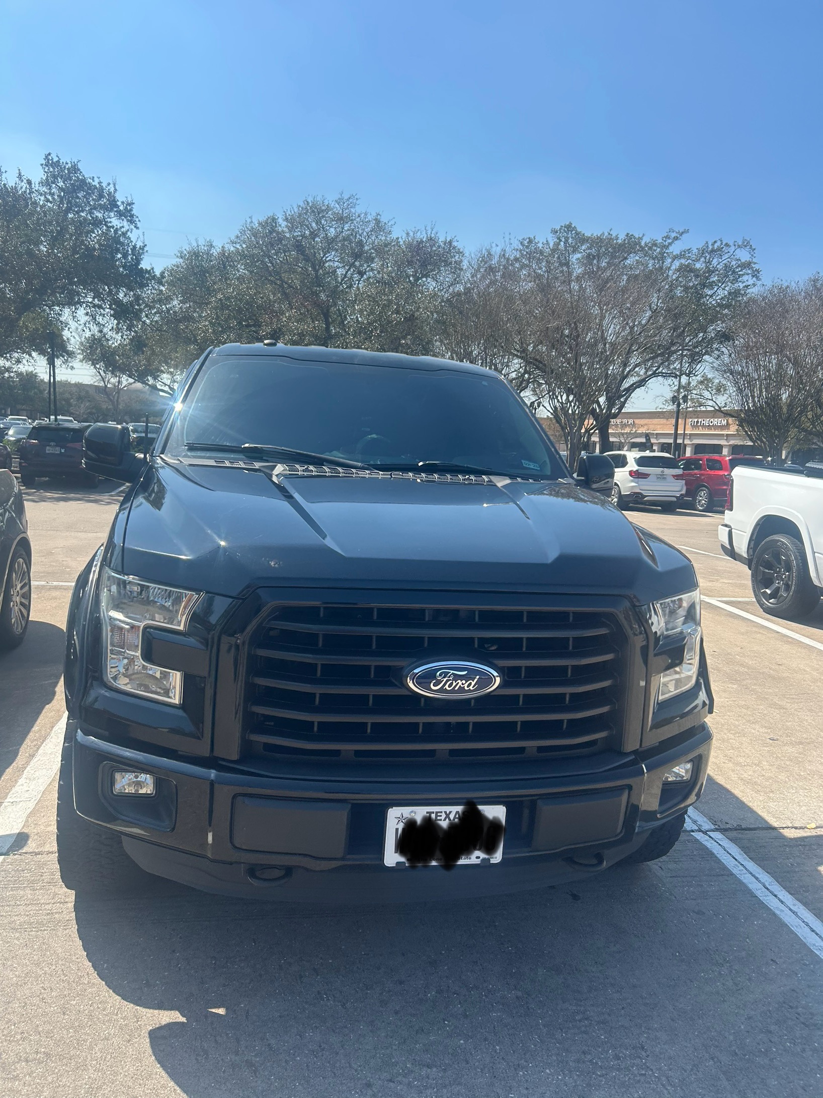 Used 2016 Ford F150 XLT w/ Equipment Group 302A Luxury AWD/4WD image 11
