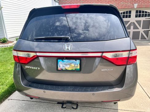 Used 2011 Honda Odyssey Touring Elite image 4
