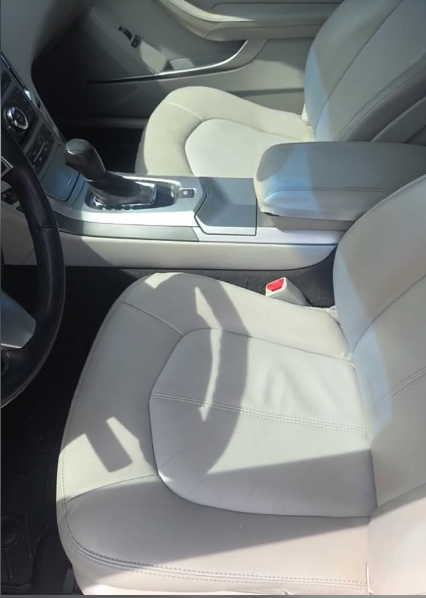 Used 2012 Cadillac CTS Coupe RWD image 2