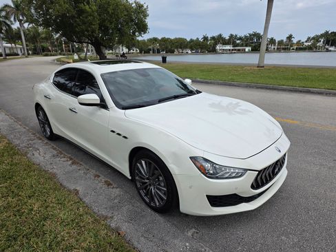 Used 2018 Maserati Ghibli image 8