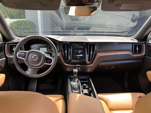 Used 2020 Volvo XC60 T5 Inscription w/ Protection Package Premier AWD/4WD image 12