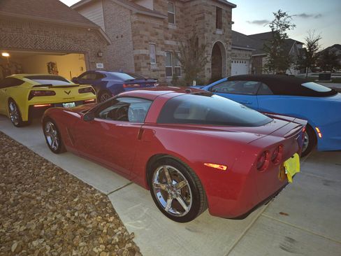 Used 2005 Chevrolet Corvette Coupe w/ Preferred Equipment Group image 8