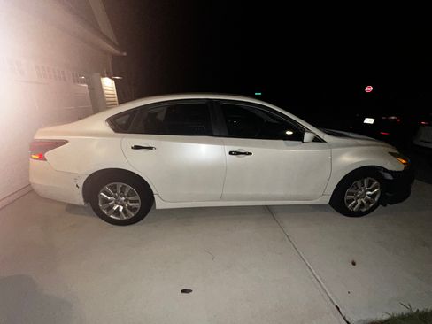 Used 2014 Nissan Altima 2.5 S FWD image 4