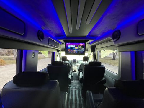 Used 2020 Ford Transit 250 Medium Roof AWD w/ Upfitter Package image 20