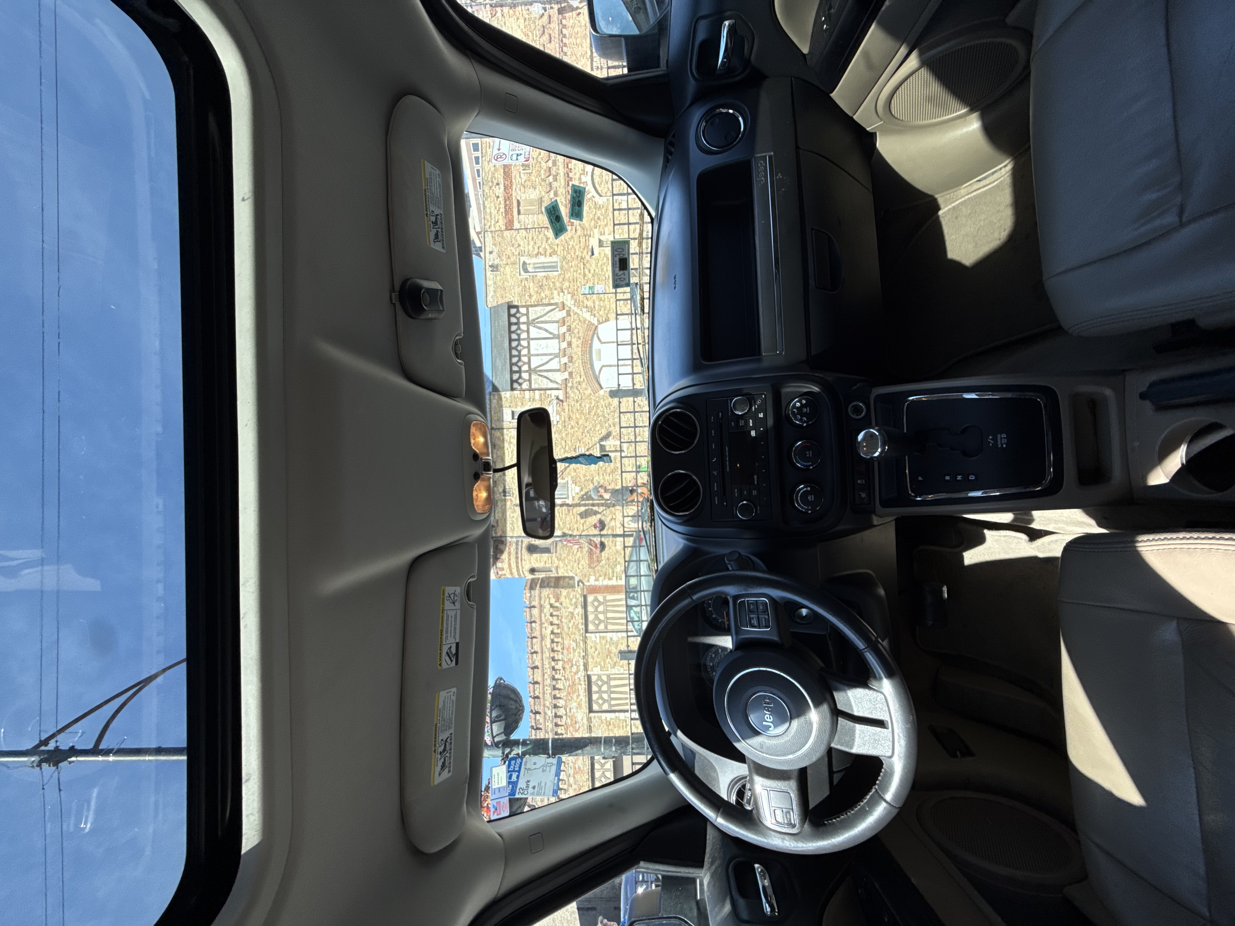 Used 2015 Jeep Patriot High Altitude FWD image 17