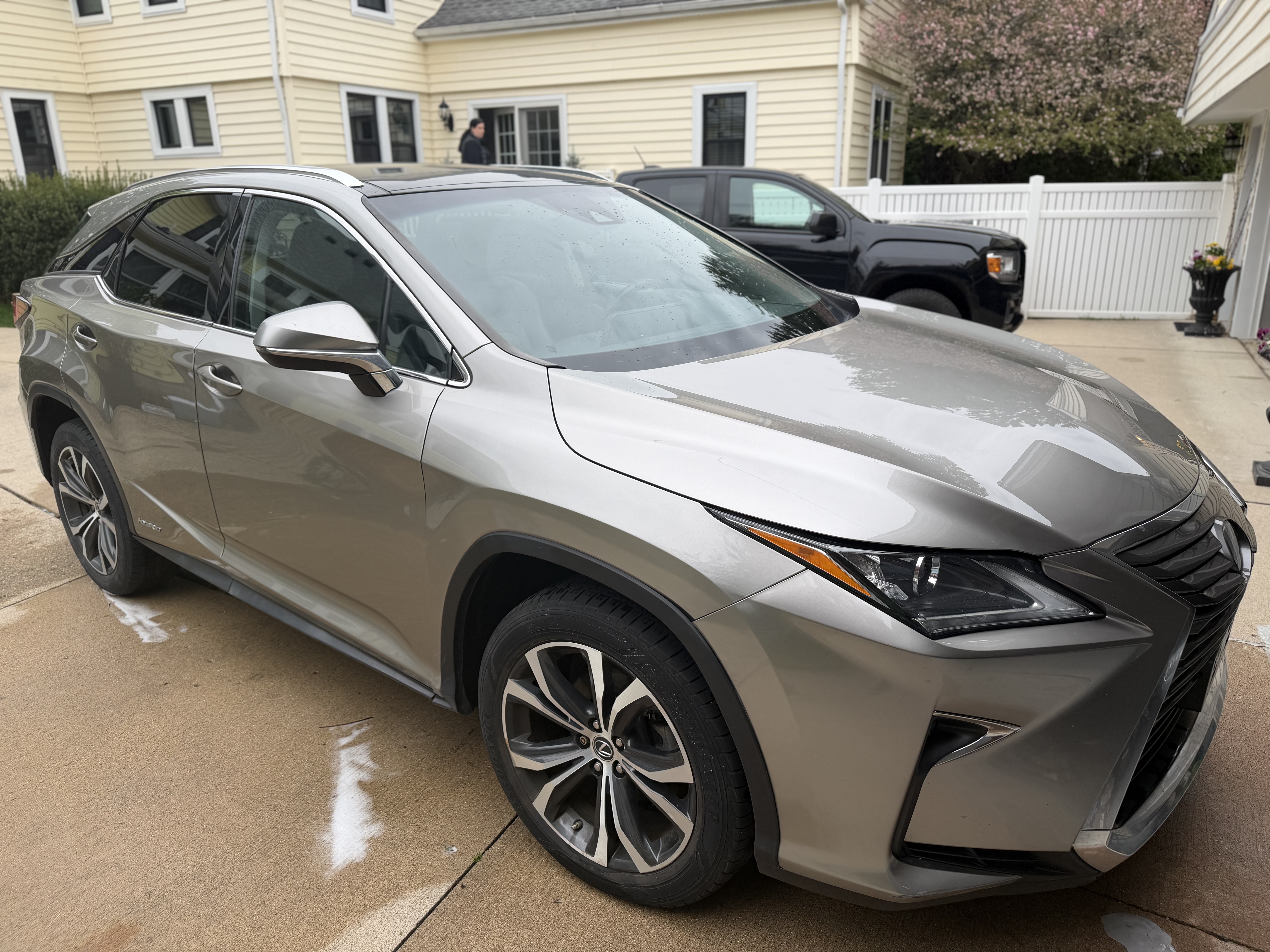 Used 2018 Lexus RX 450h AWD w/ Premium Package image 1