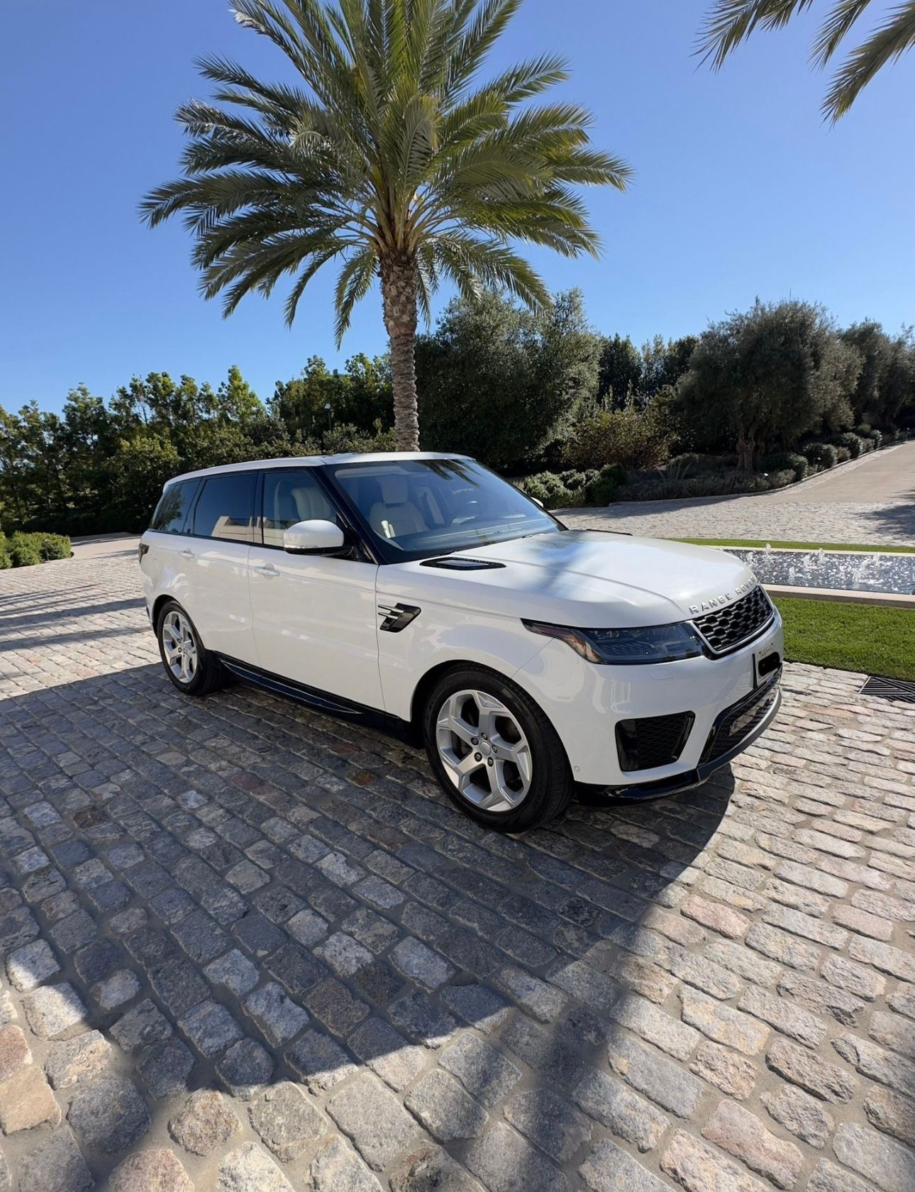Used 2019 Land Rover Range Rover Sport HSE AWD/4WD image 5