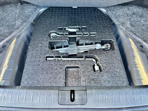 Used 2011 Acura TSX Sedan image 17