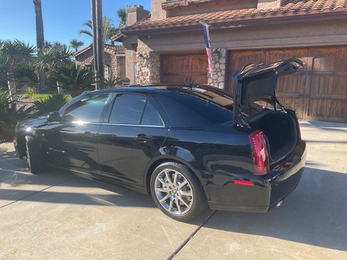 Used 2006 Cadillac STS V image 20