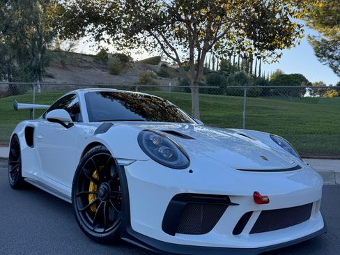 Used 2019 Porsche 911 GT3 RS image 1